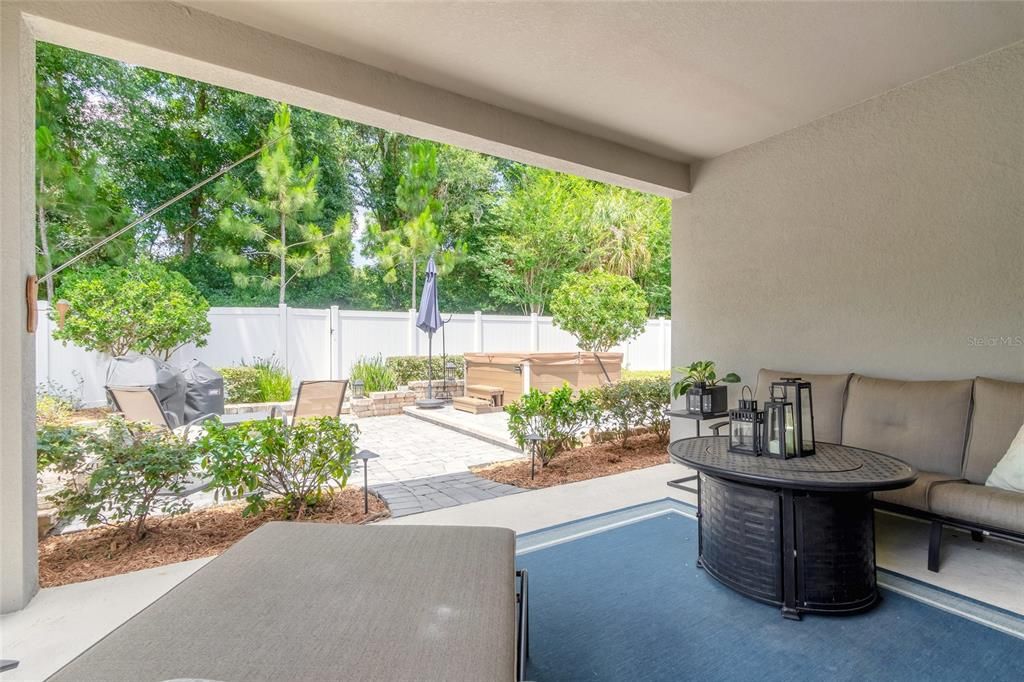 Active With Contract: $425,000 (4 beds, 2 baths, 1921 Square Feet)