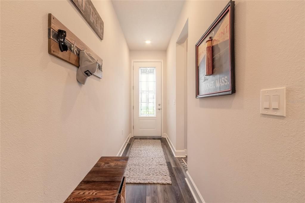 Active With Contract: $425,000 (4 beds, 2 baths, 1921 Square Feet)