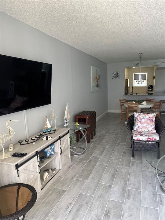 For Rent: $2,900 (2 beds, 2 baths, 1025 Square Feet)