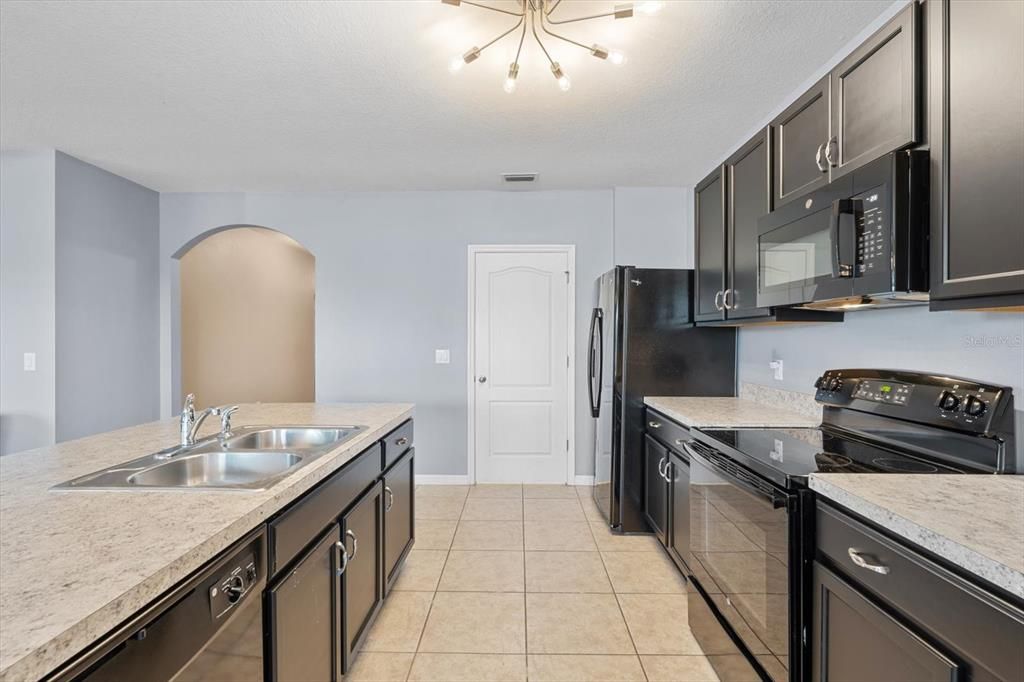 Active With Contract: $379,000 (3 beds, 2 baths, 1690 Square Feet)