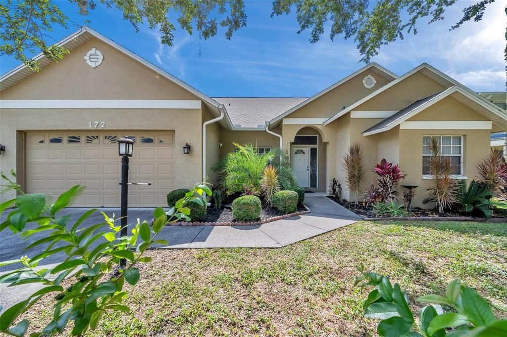 For Sale: $819,000 (3 beds, 2 baths, 2612 Square Feet)