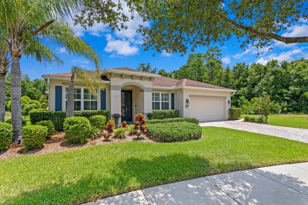 Welcome home to 19409 Wingrove Lane in beautiful Lutz, FL