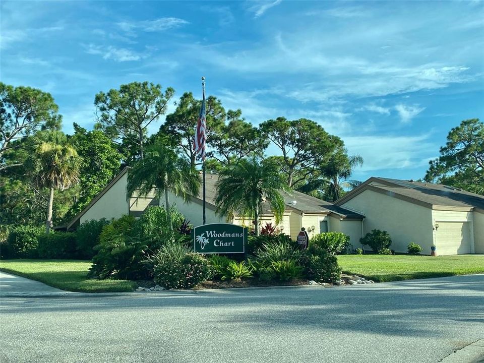 Entrance to Woodmans Chart