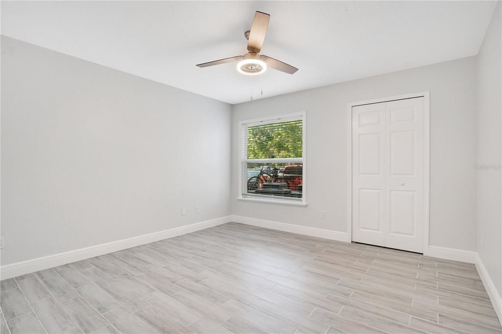 Active With Contract: $259,500 (2 beds, 2 baths, 1003 Square Feet)