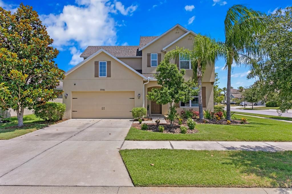 This home features a brand new dimensional shingle roof in 2023