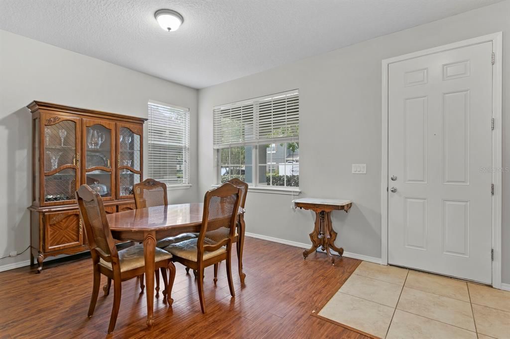 Foyer entry to dining area