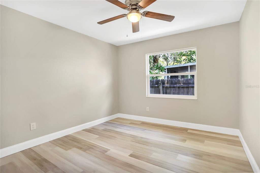 Active With Contract: $320,000 (3 beds, 2 baths, 1092 Square Feet)