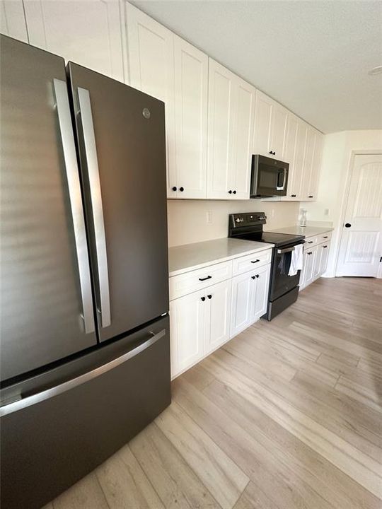 Active With Contract: $395,000 (3 beds, 2 baths, 1680 Square Feet)