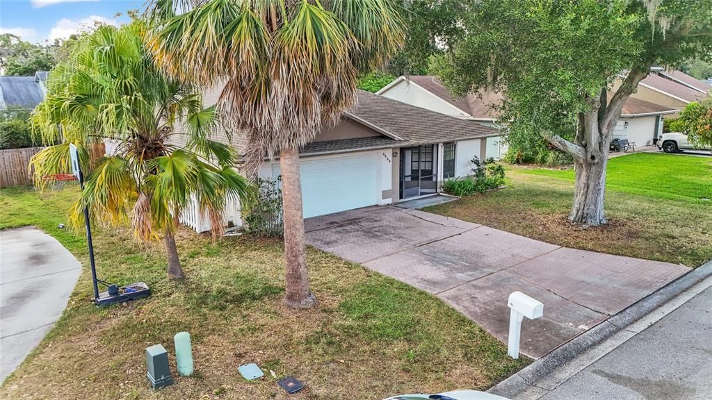 Recently Sold: $319,000 (3 beds, 2 baths, 1643 Square Feet)