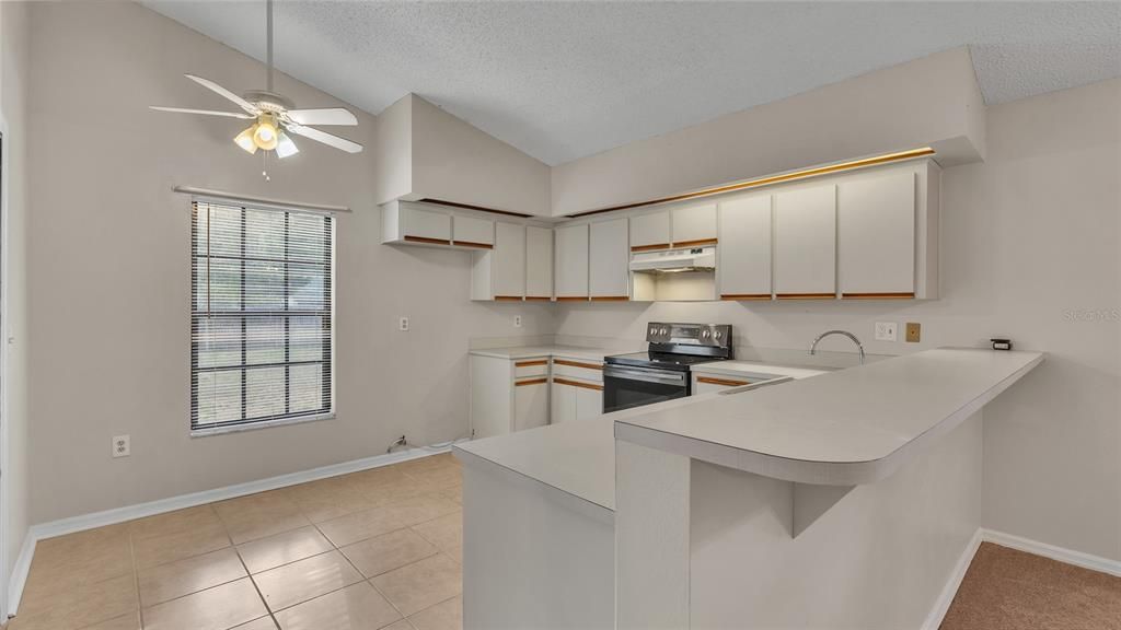 Recently Sold: $319,000 (3 beds, 2 baths, 1643 Square Feet)