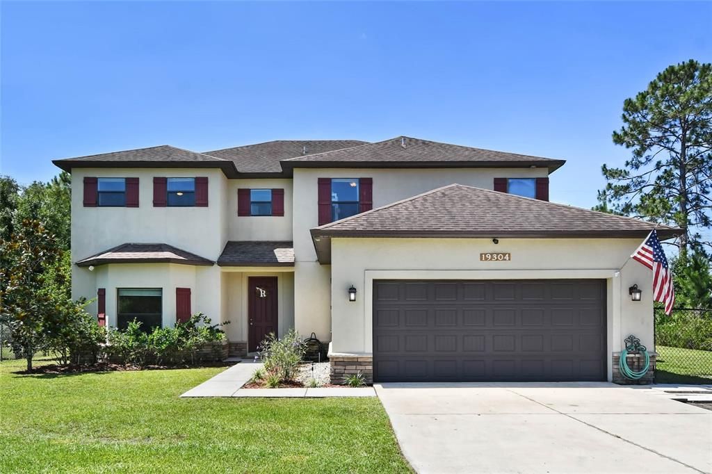 Recently Sold: $679,000 (5 beds, 3 baths, 3556 Square Feet)