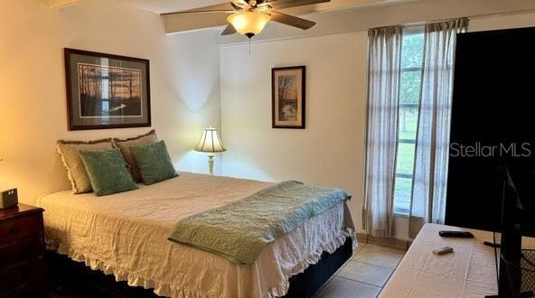 Active With Contract: $115,000 (1 beds, 1 baths, 648 Square Feet)