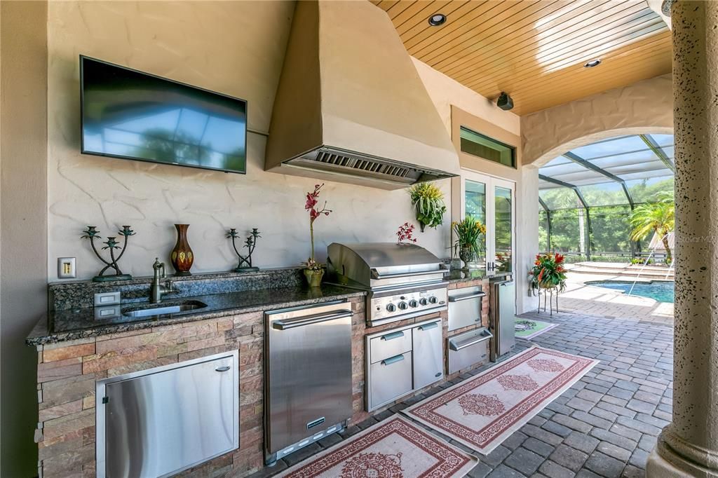 Outdoor Dining Area