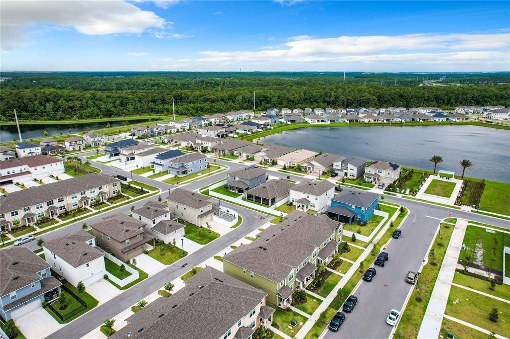 Community Lake Viewing Nearby