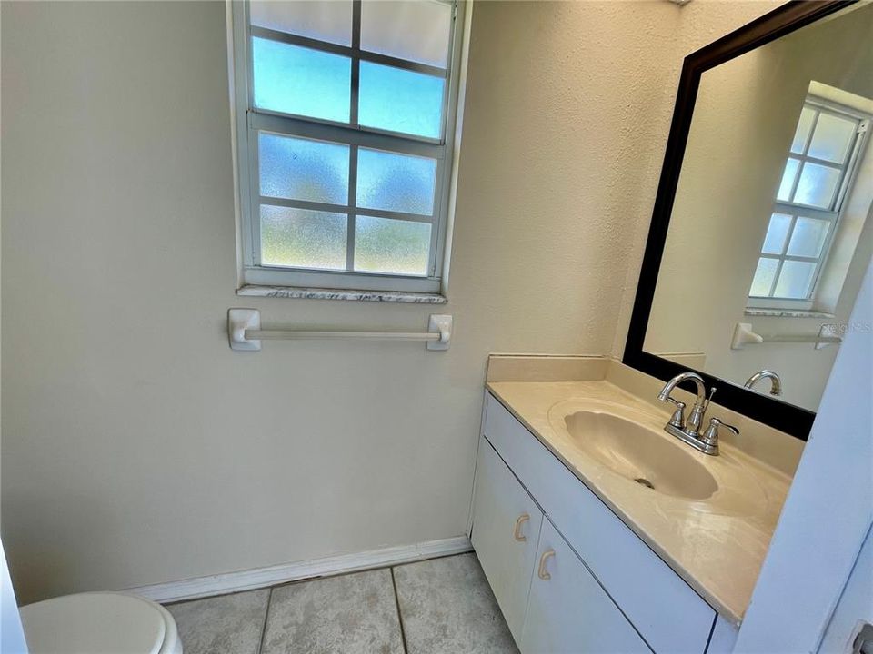 1/2 bath in accessible from the lanai.