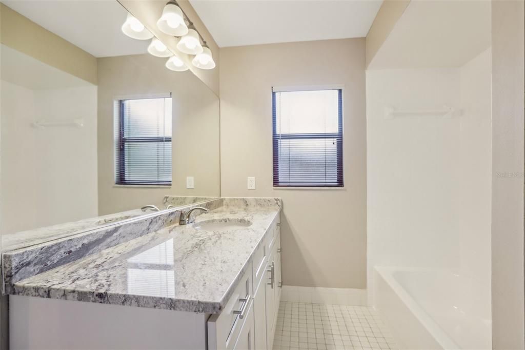 For Sale: $325,000 (2 beds, 2 baths, 1599 Square Feet)