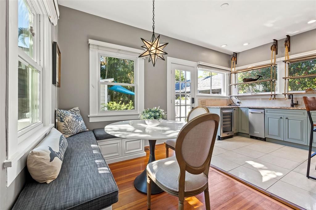 Active With Contract: $2,250,000 (4 beds, 3 baths, 3233 Square Feet)