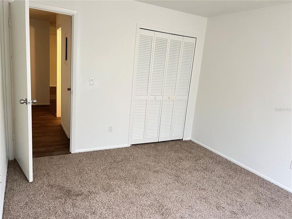 For Sale: $139,990 (2 beds, 2 baths, 922 Square Feet)