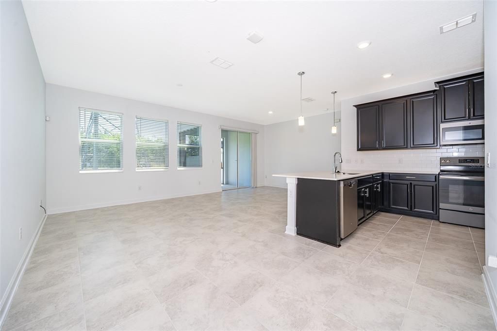 Active With Contract: $379,900 (3 beds, 2 baths, 1741 Square Feet)