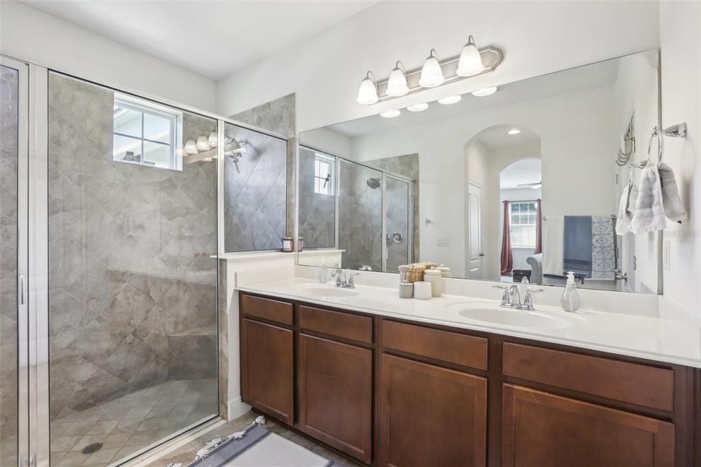 Active With Contract: $625,000 (4 beds, 2 baths, 3129 Square Feet)