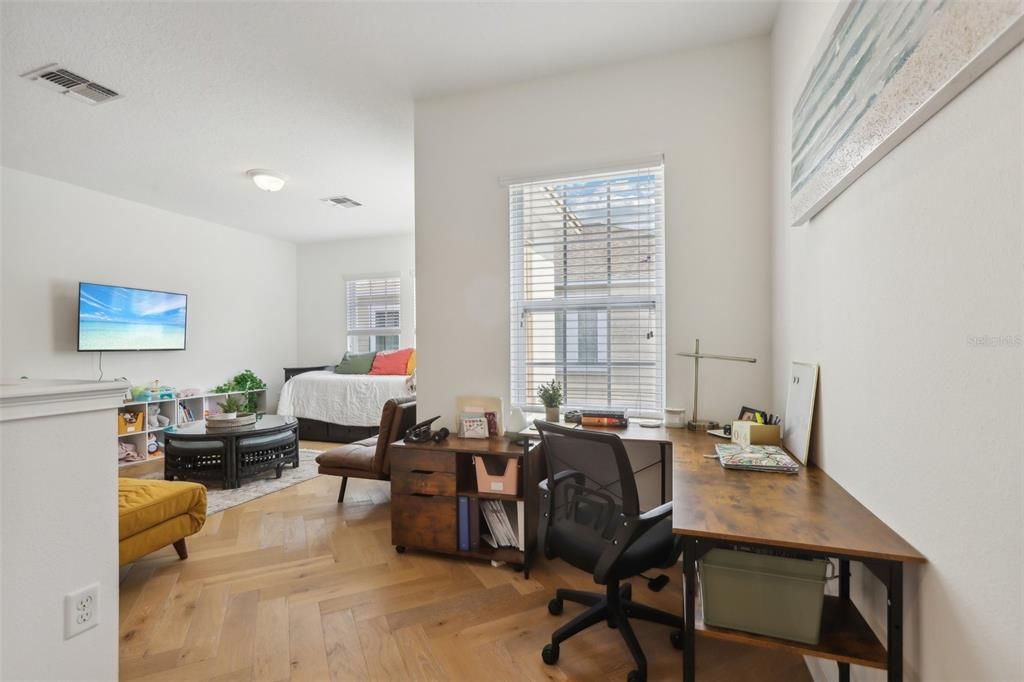 Active With Contract: $625,000 (4 beds, 2 baths, 3129 Square Feet)