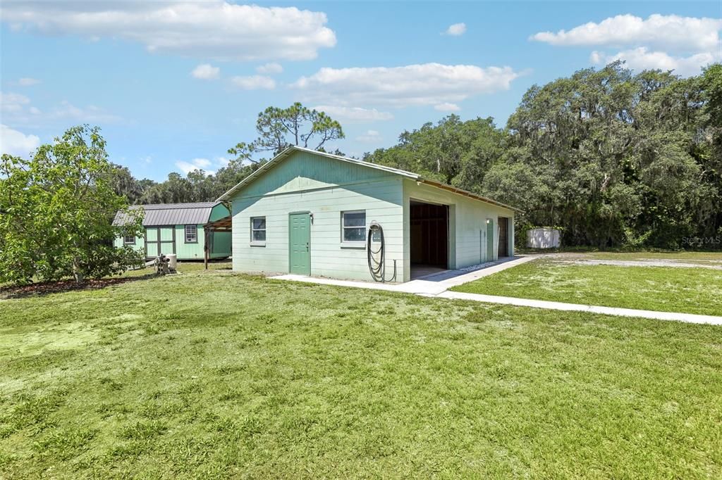 Active With Contract: $650,000 (3 beds, 2 baths, 2081 Square Feet)