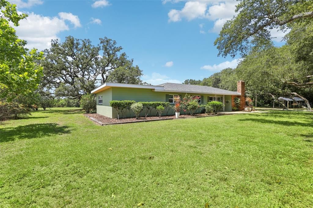 Active With Contract: $650,000 (3 beds, 2 baths, 2081 Square Feet)