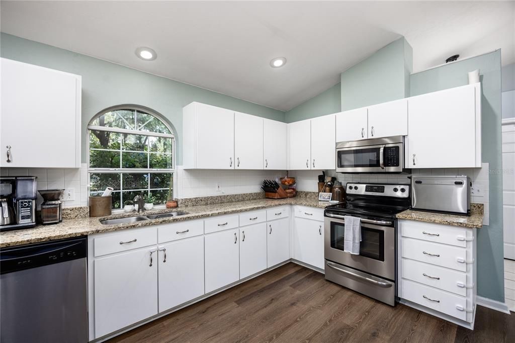 Active With Contract: $349,000 (3 beds, 2 baths, 1570 Square Feet)