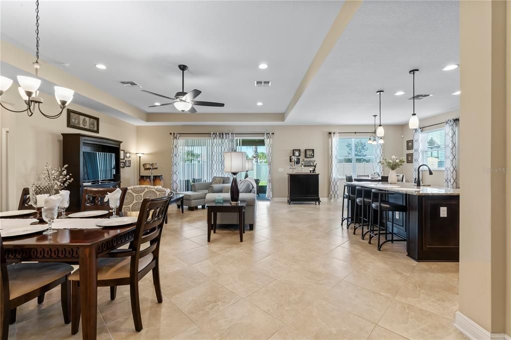 Active With Contract: $499,890 (4 beds, 3 baths, 2538 Square Feet)