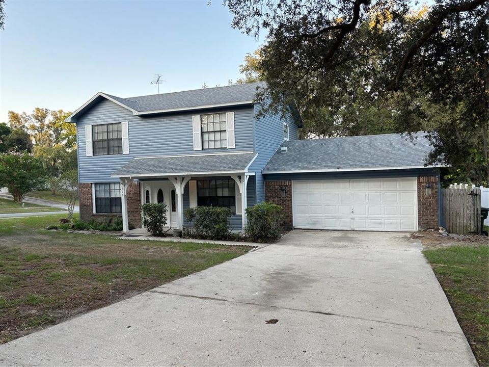 Active With Contract: $375,000 (3 beds, 2 baths, 1515 Square Feet)