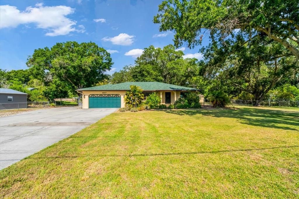 For Sale: $649,000 (3 beds, 2 baths, 1864 Square Feet)