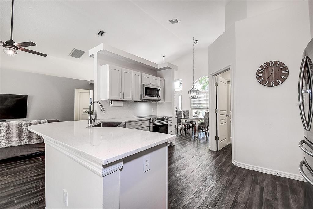 Active With Contract: $624,900 (4 beds, 2 baths, 2048 Square Feet)