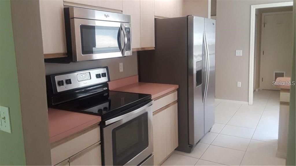 For Rent: $2,600 (2 beds, 2 baths, 1565 Square Feet)