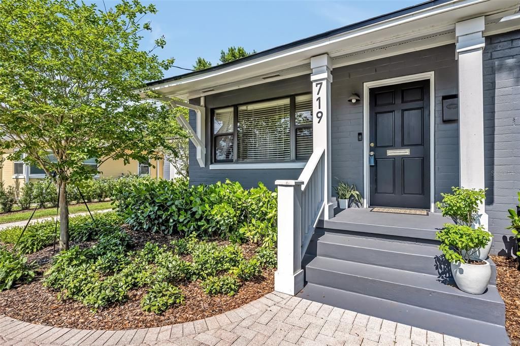 Active With Contract: $530,000 (4 beds, 2 baths, 1594 Square Feet)