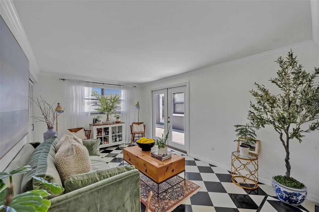 Active With Contract: $530,000 (4 beds, 2 baths, 1594 Square Feet)