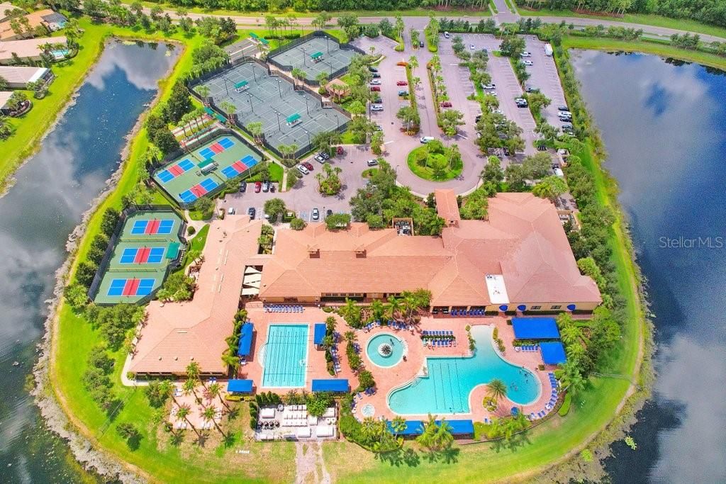 There's a lap pool, a resistance pool, a jacuzzi, and a luxury pool with beach entry...boy will you feel spoiled! There's also a clubhouse, an Arts & Crafts studio, and so much more here!