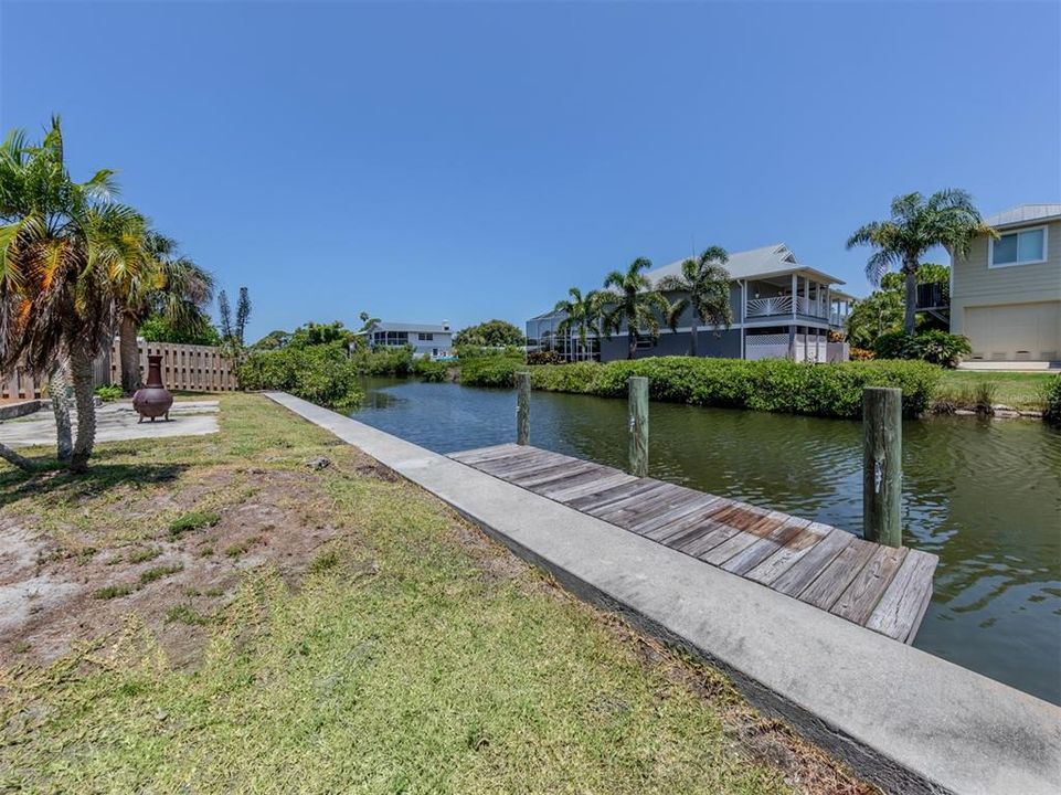 Active With Contract: $914,000 (3 beds, 2 baths, 1760 Square Feet)