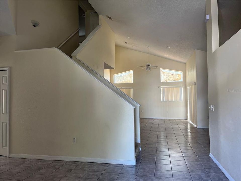 For Rent: $2,095 (4 beds, 3 baths, 2338 Square Feet)