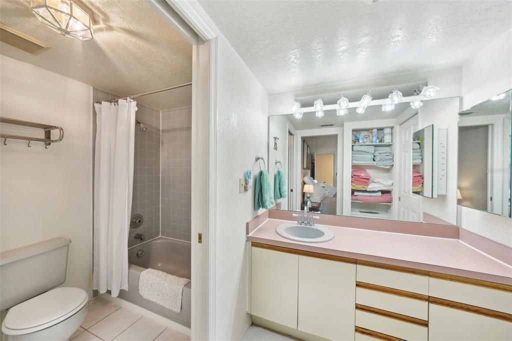 En Suite bath with walk-in closet