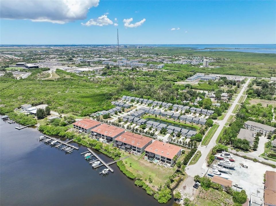 For Sale: $450,000 (3 beds, 2 baths, 1672 Square Feet)