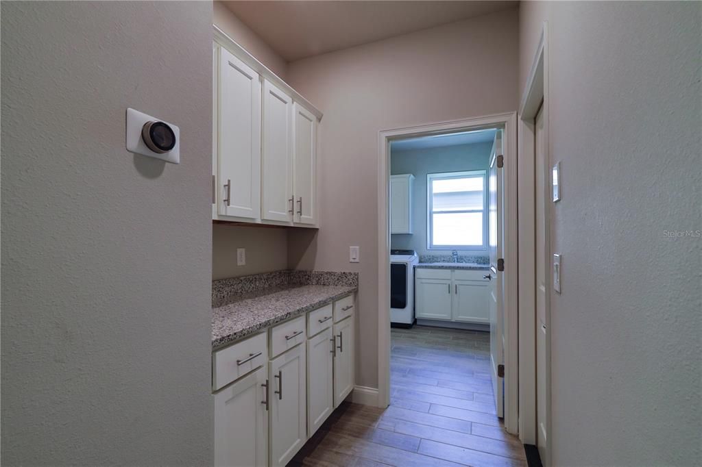 For Rent: $3,000 (3 beds, 2 baths, 2419 Square Feet)