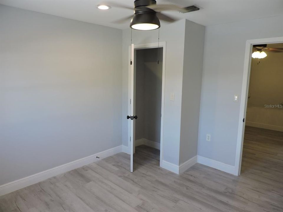 For Sale: $278,000 (2 beds, 2 baths, 1369 Square Feet)