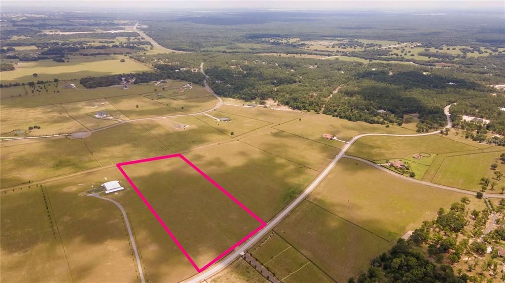 На продажу: $365,000 (12.54 acres)