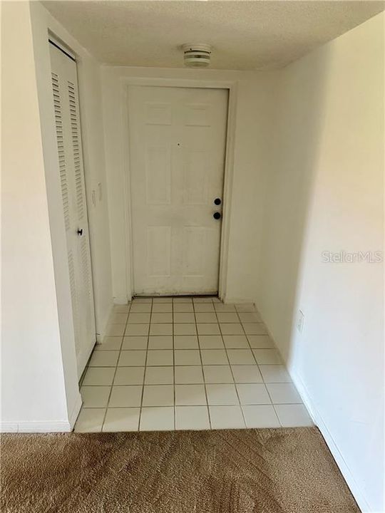 For Rent: $1,695 (2 beds, 1 baths, 1079 Square Feet)