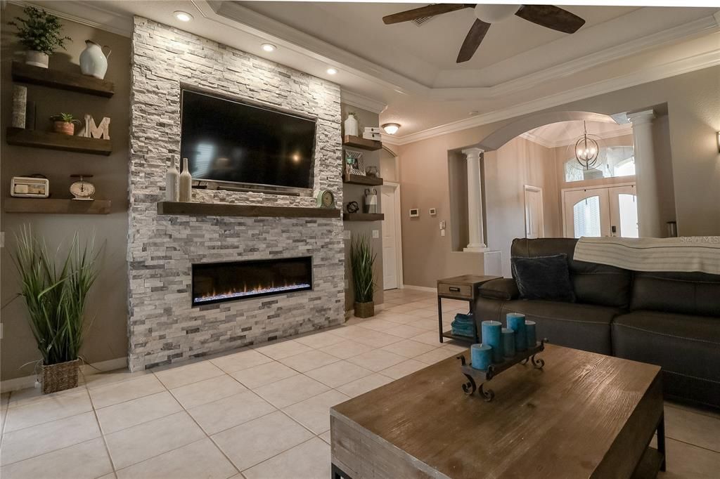 Active With Contract: $750,000 (4 beds, 3 baths, 2902 Square Feet)