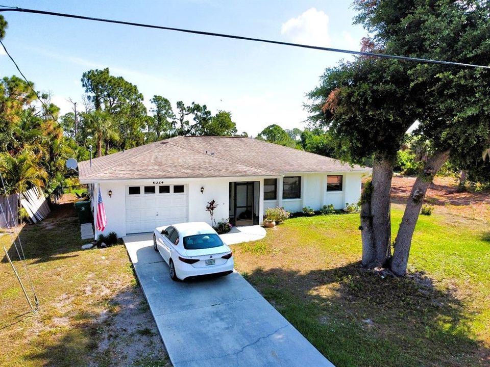 Active With Contract: $279,900 (2 beds, 2 baths, 1235 Square Feet)