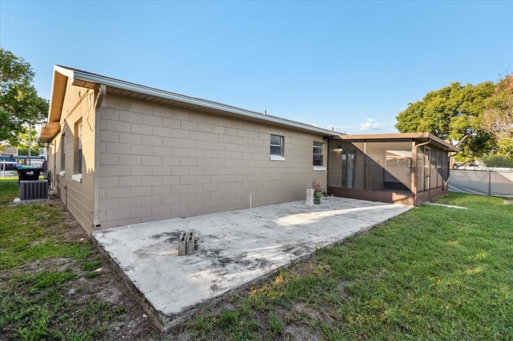 Active With Contract: $2,300 (3 beds, 2 baths, 1100 Square Feet)