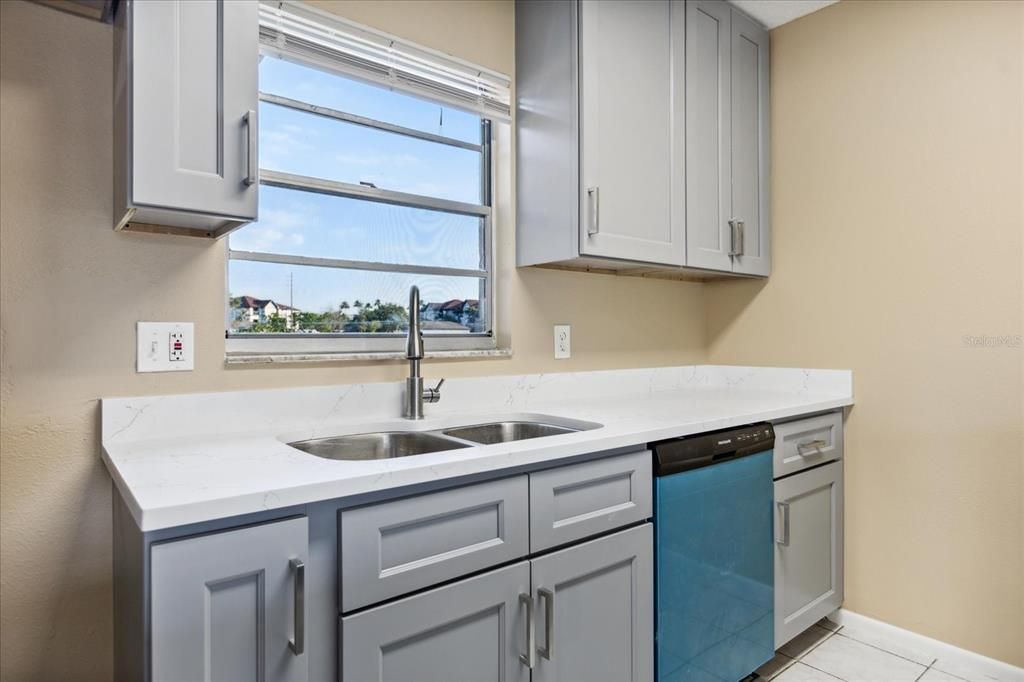 Active With Contract: $2,300 (3 beds, 2 baths, 1100 Square Feet)