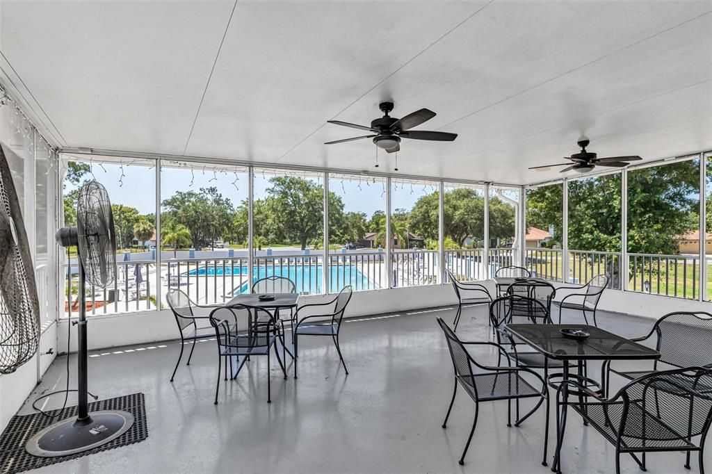 Active With Contract: $349,900 (3 beds, 2 baths, 1294 Square Feet)