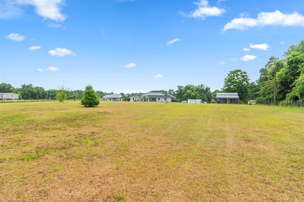 For Sale: $679,000 (3 beds, 2 baths, 2216 Square Feet)